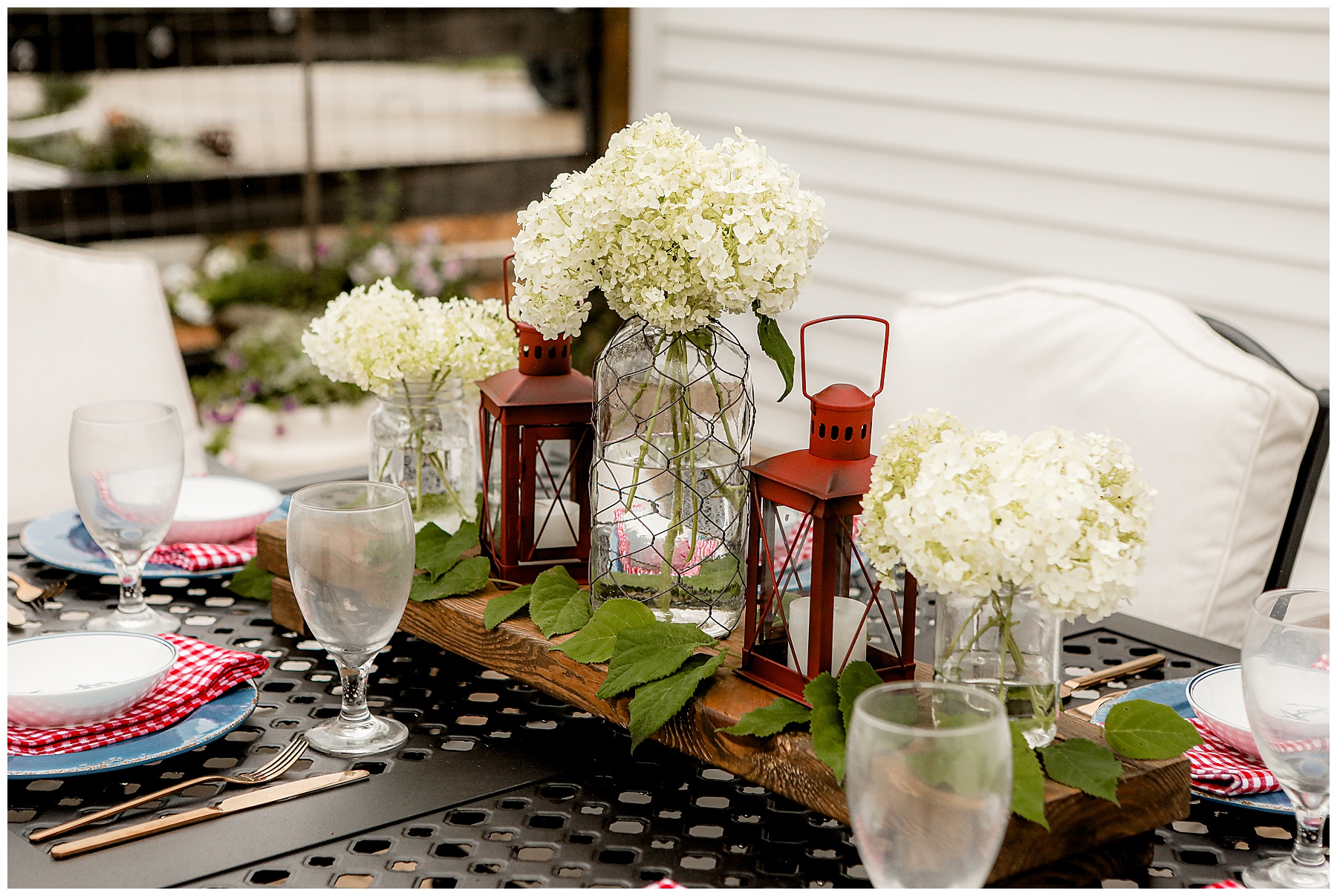 simple summer tablescape