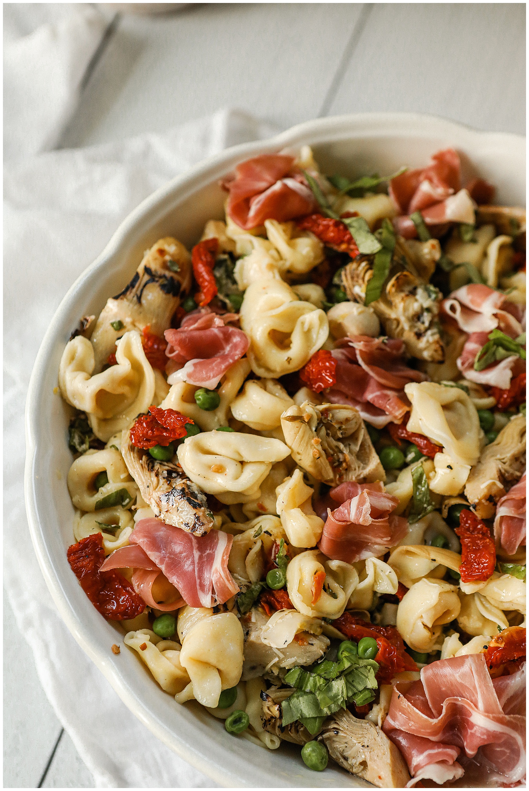 Tortellini Pasta Salad with sun-dried tomatoes and prosciutto 