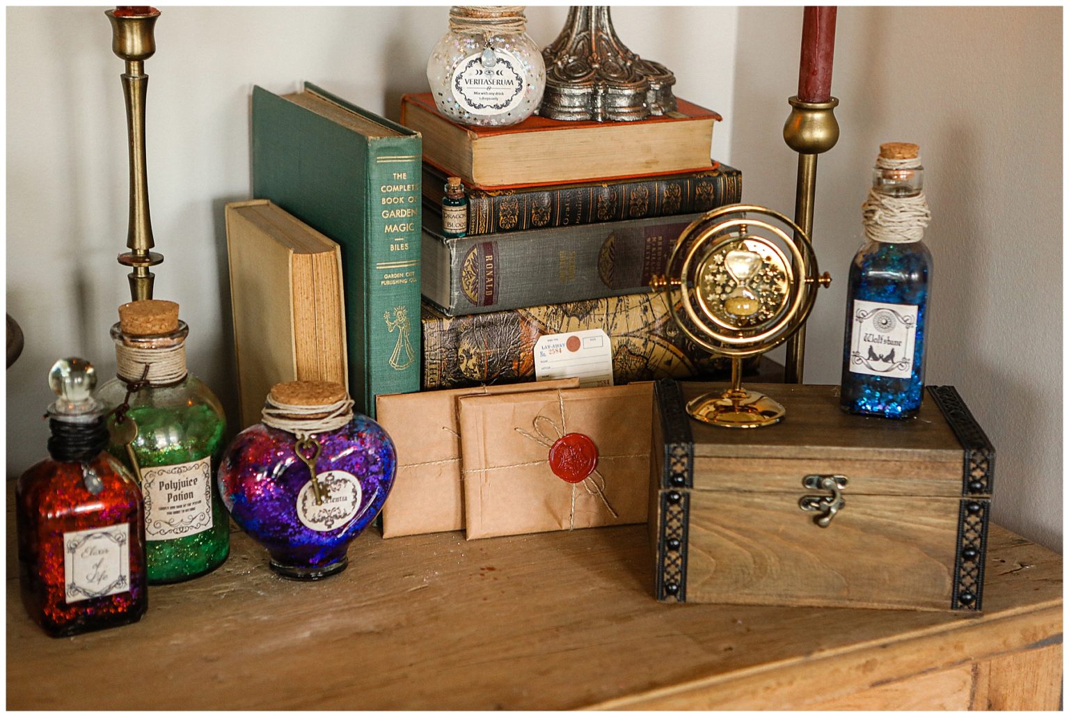 Harry Potter Halloween decor entryway - Sugar Maple Farmhouse