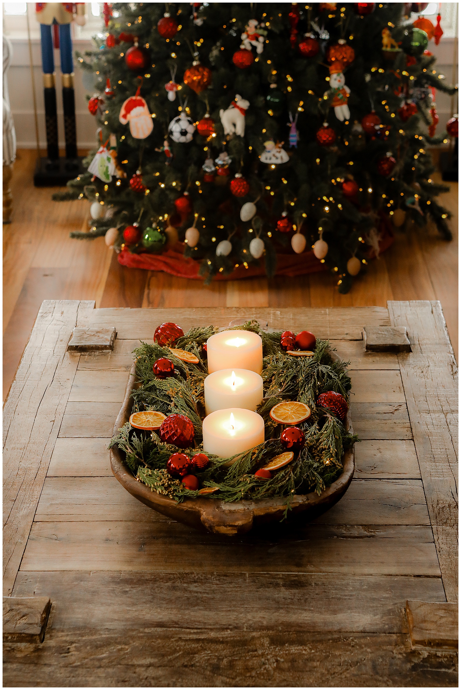Christmas Dough Bowl Centerpiece - Sugar Maple Farmhouse