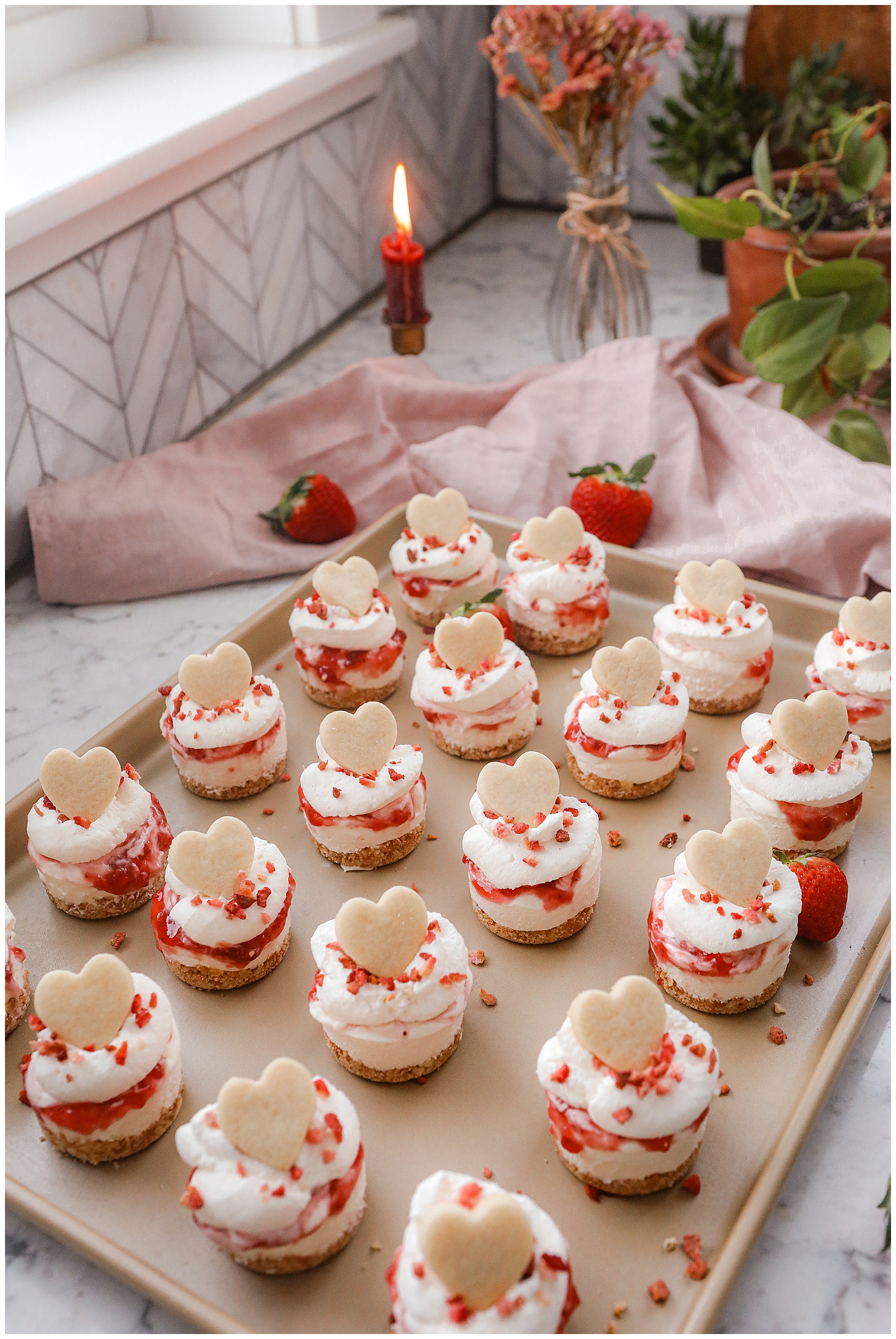 Mini No Bake Strawberry Cheesecakes - Sugar Maple Farmhouse