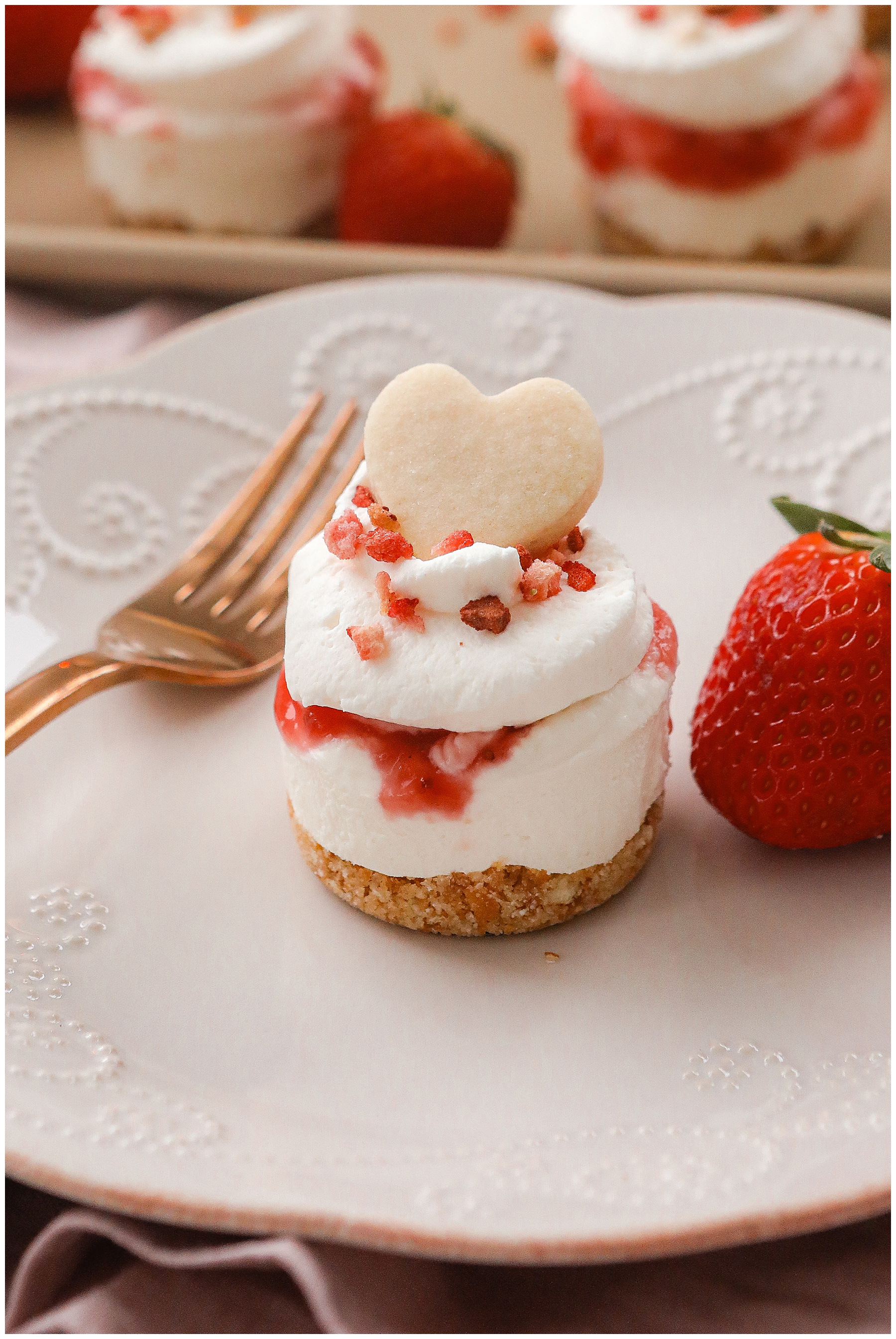 Mini cheesecake dessert - Sugar Maple Farmhouse