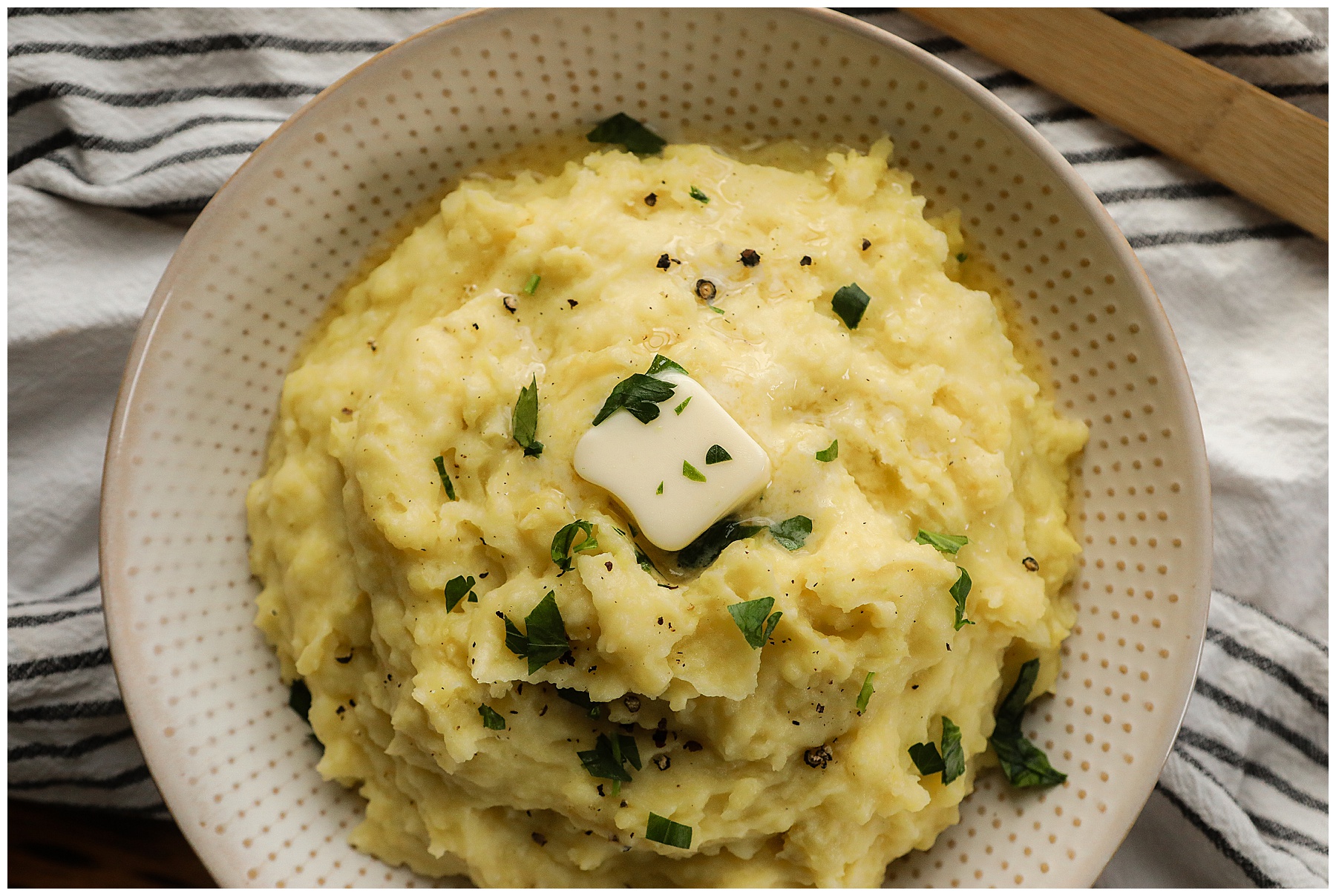 Easy Mashed Potatoes recipe - Sugar Maple Farmhouse Easy Mashed Potatoes recipe - Sugar Maple Farmhouse