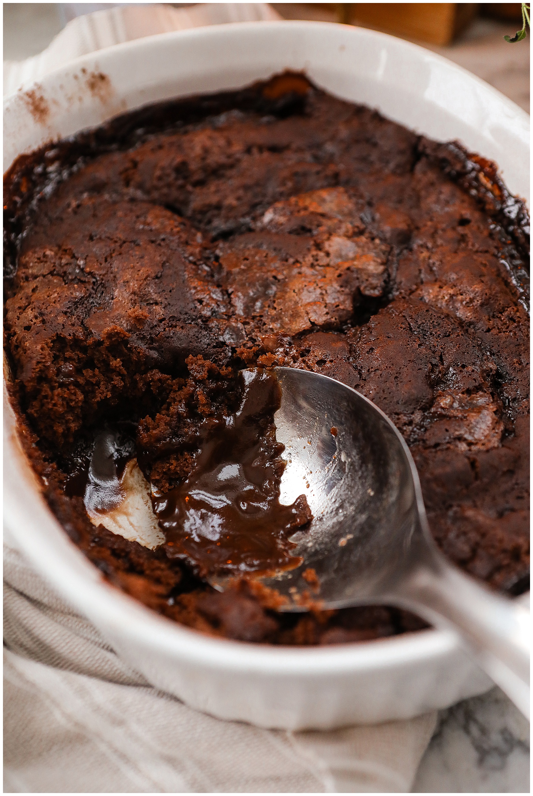 Hot Fudge Chocolate Pudding Cake - Sugar Maple Farmhouse dessert ideas Hot Fudge Chocolate Pudding Cake - Sugar Maple Farmhouse dessert ideas