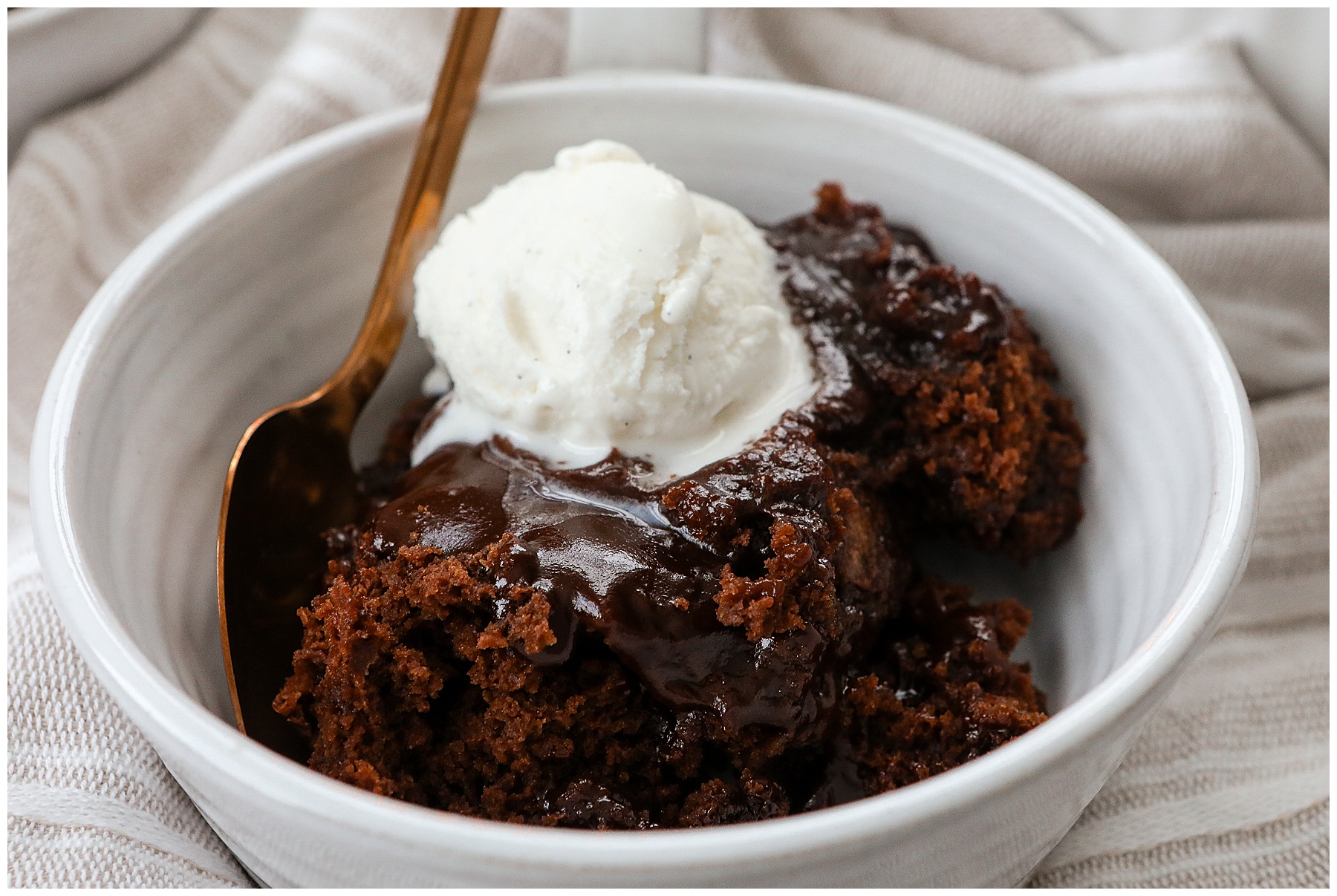 Hot Fudge Pudding Cake - Sugar Maple Farmhouse dessert ideas Hot Fudge Pudding Cake - Sugar Maple Farmhouse dessert ideas