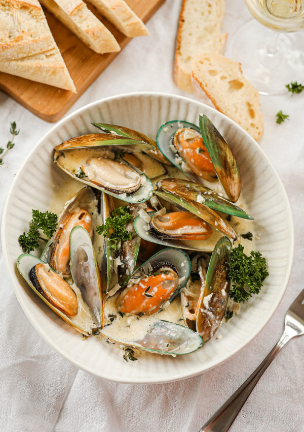 Recipe for mussels in white wine sauce