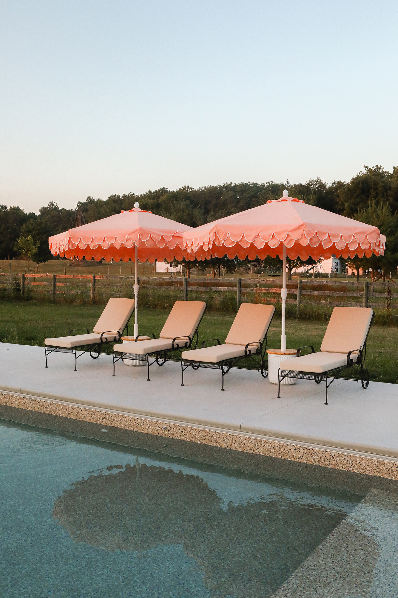 Pool deck area - Sugar Maple Farmhouse